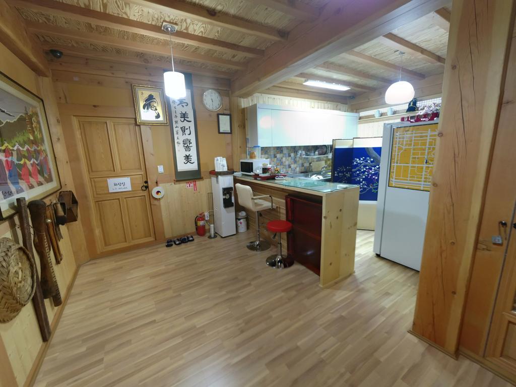 Hanok Guesthouse Jangsoo Jeonju Eksteriør bilde